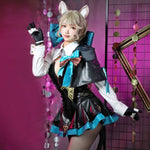 Genshin Impact Lynette Cosplay